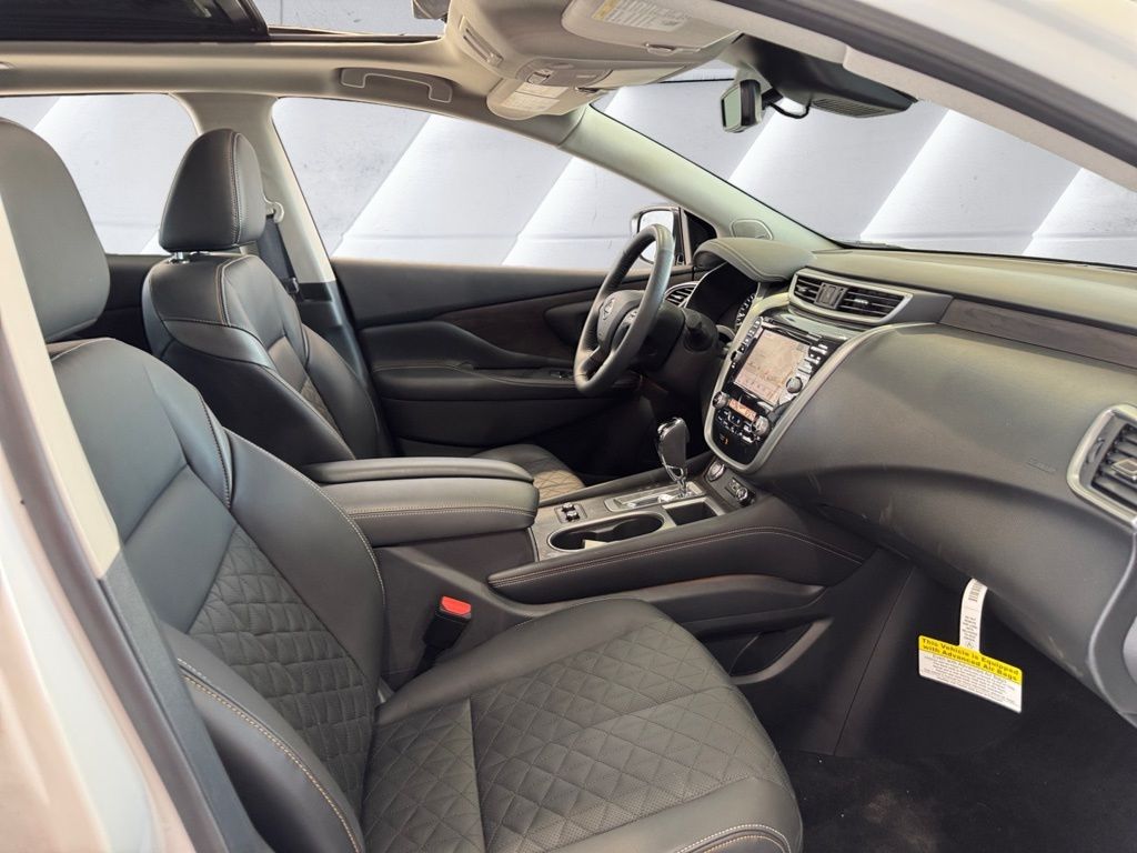 2024 Nissan Murano SV photo 12