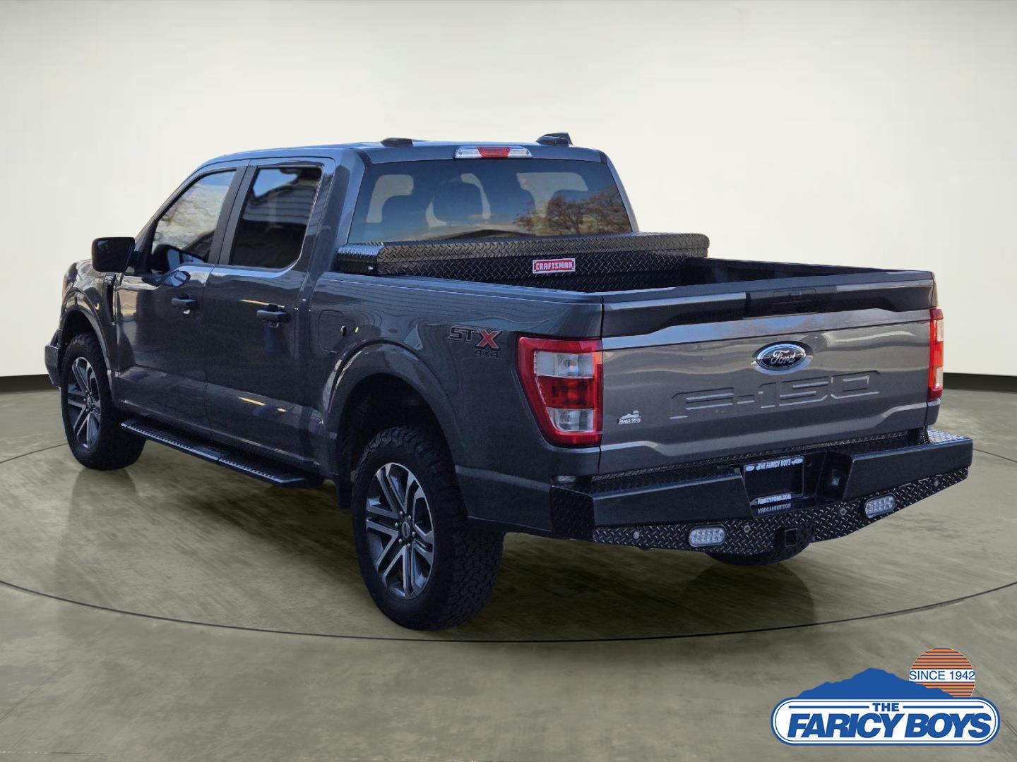 2022 Ford F-150 XL photo 2