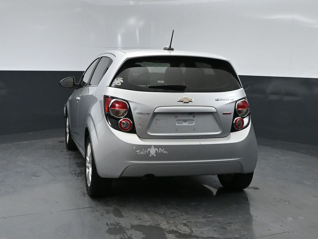 2016 Chevrolet Sonic LT photo 3