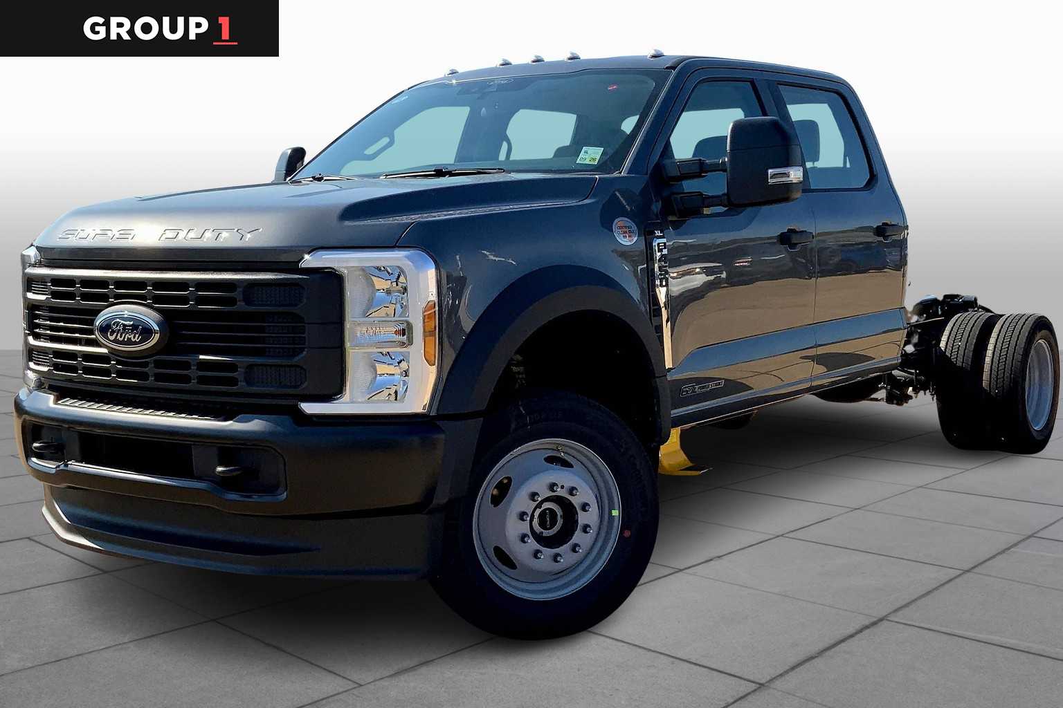 2025 Ford F-350 XL photo 3