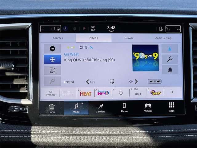 2026 Chrysler Pacifica photo 3