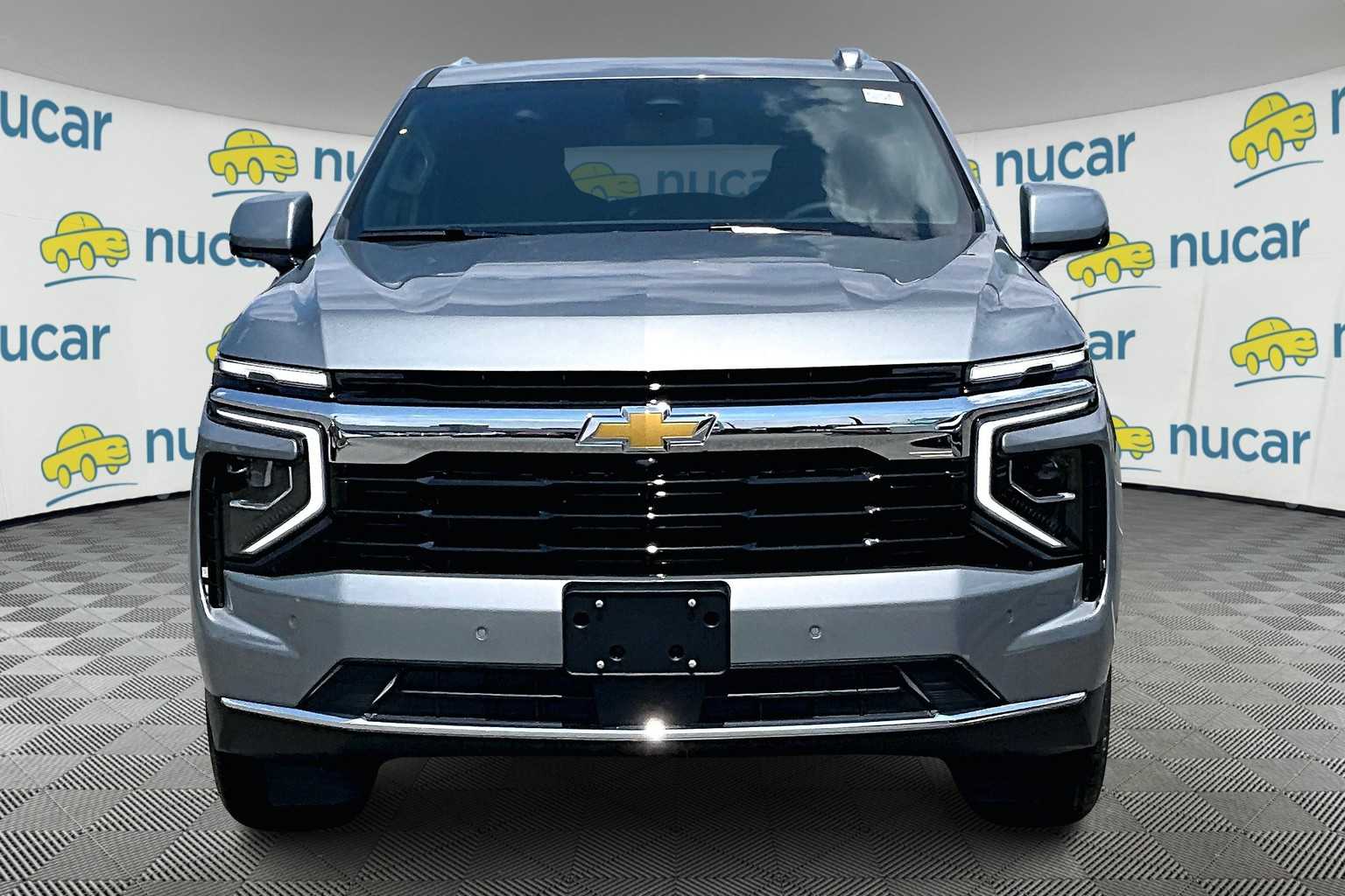 2025 Chevrolet Tahoe LS photo 2