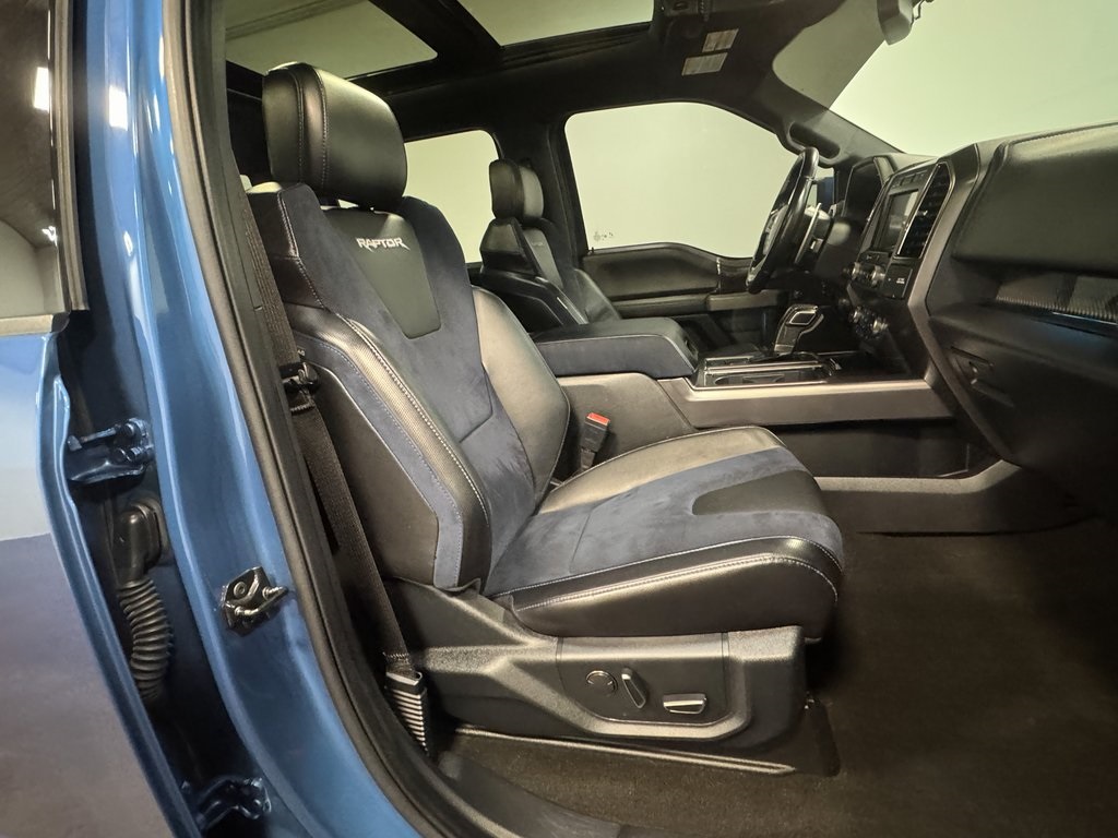 2020 Ford F-150 Raptor photo 12