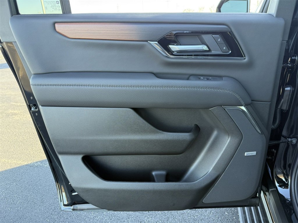 2026 GMC YUKON XL - Image 31