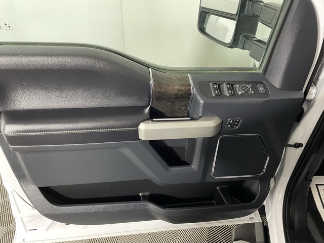 2022 Ford F-350 photo 23