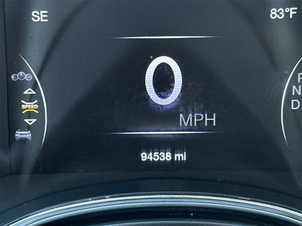 2018 Jeep Grand Cherokee Altitude photo 4