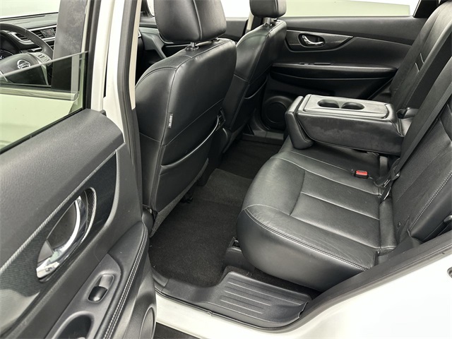 2014 Nissan Rogue SL photo 15