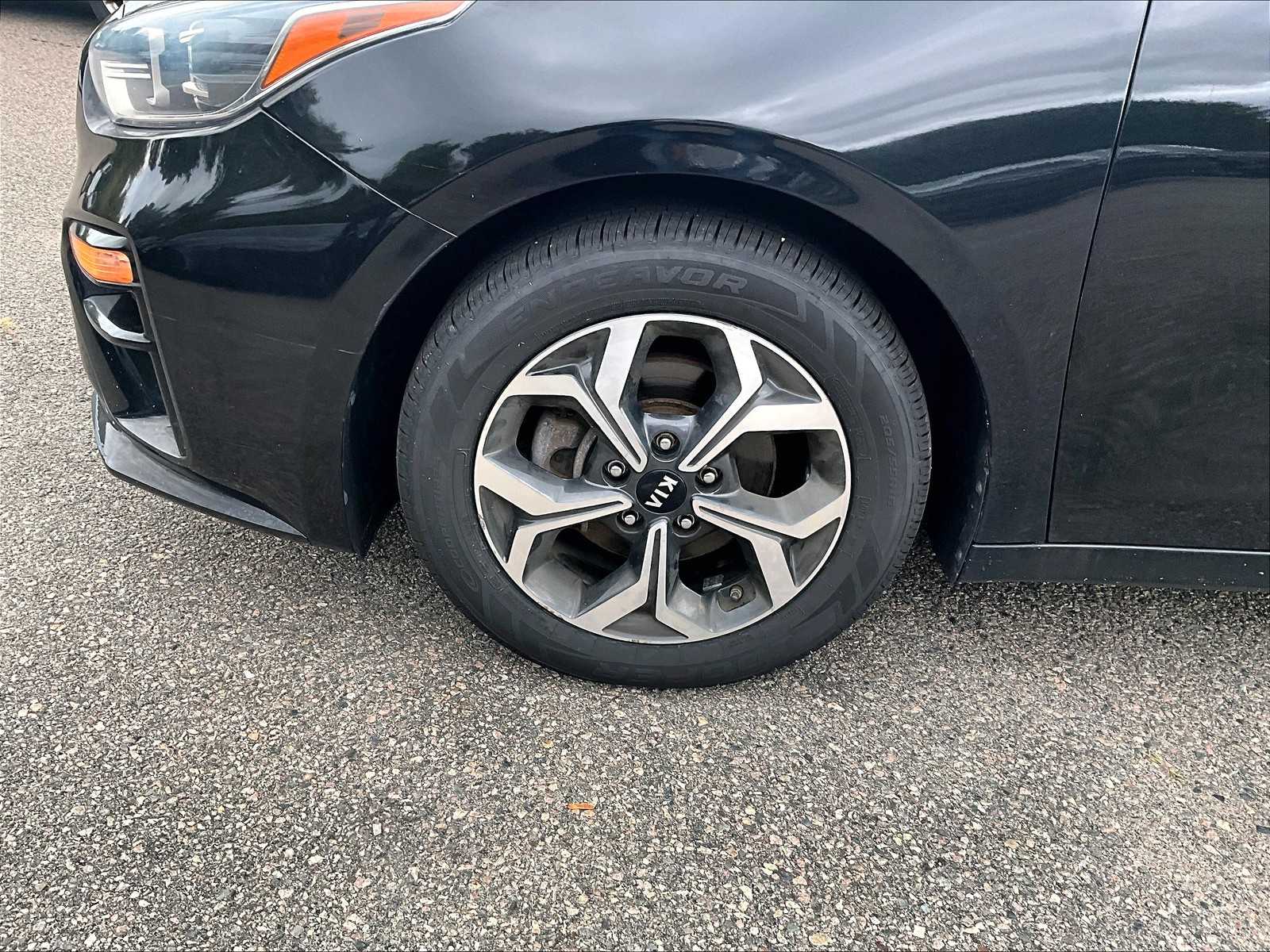 2019 Kia Forte LXS photo 4