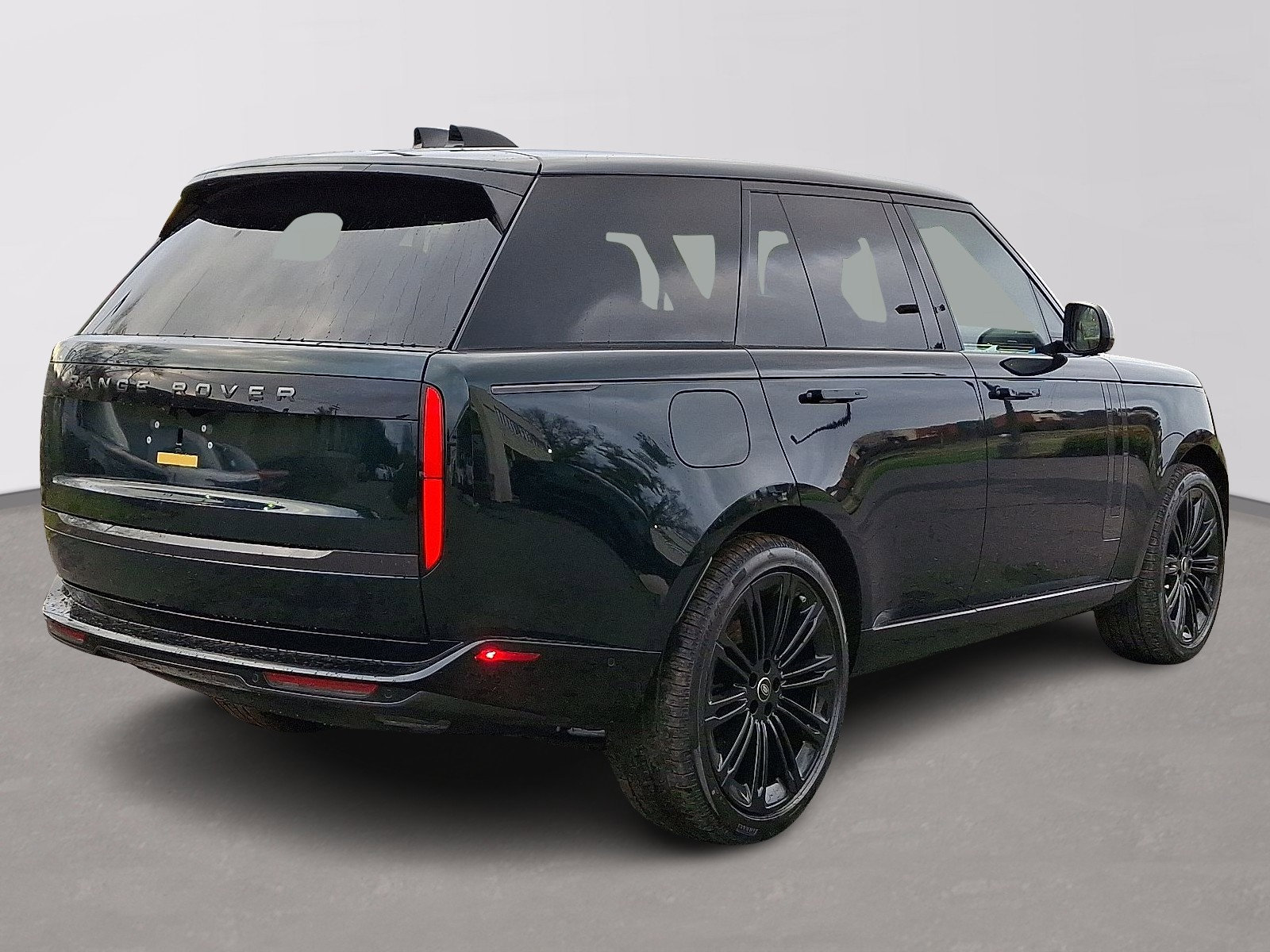2025 Land Rover Range Rover SE photo 2