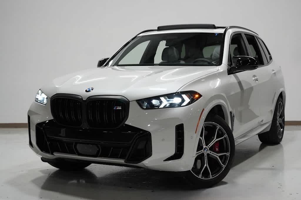 2026 BMW X5 M60i's photo