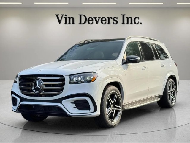 2025 Mercedes-Benz GLS Base's photo