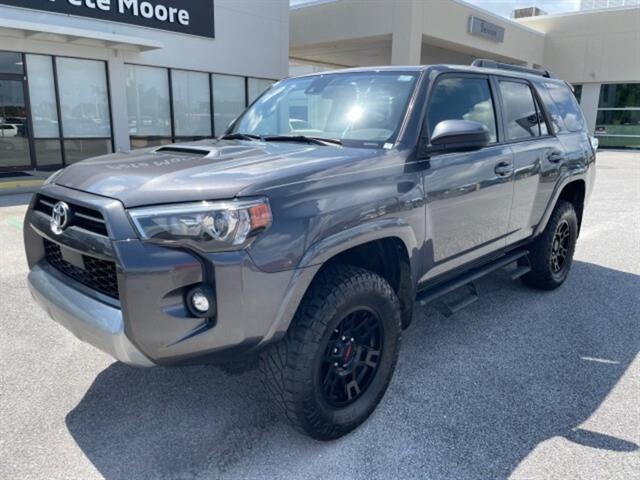 2022 Toyota 4Runner TRD Off-Road Sport photo 2