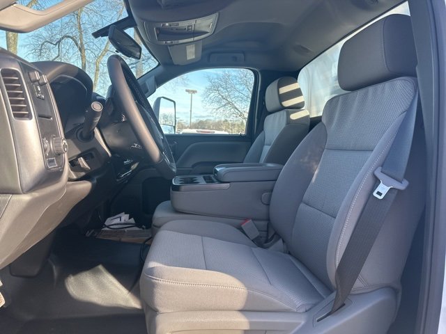 2024 Chevrolet Silverado 5500HD Work Truck photo 6