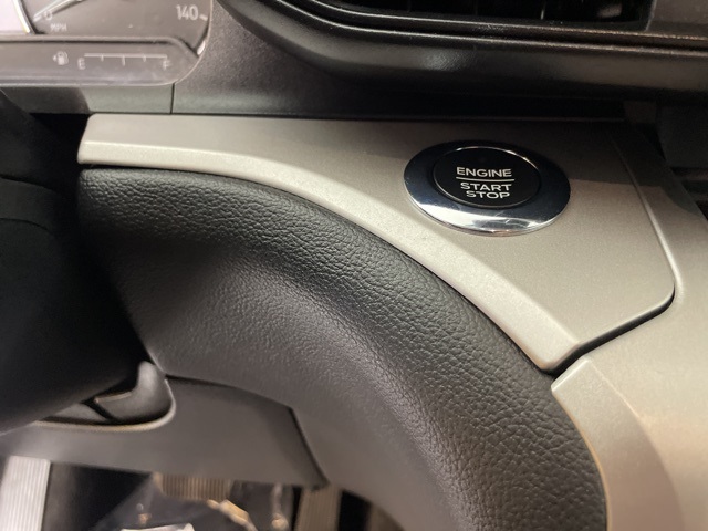 2021 Ford Explorer XLT photo 21