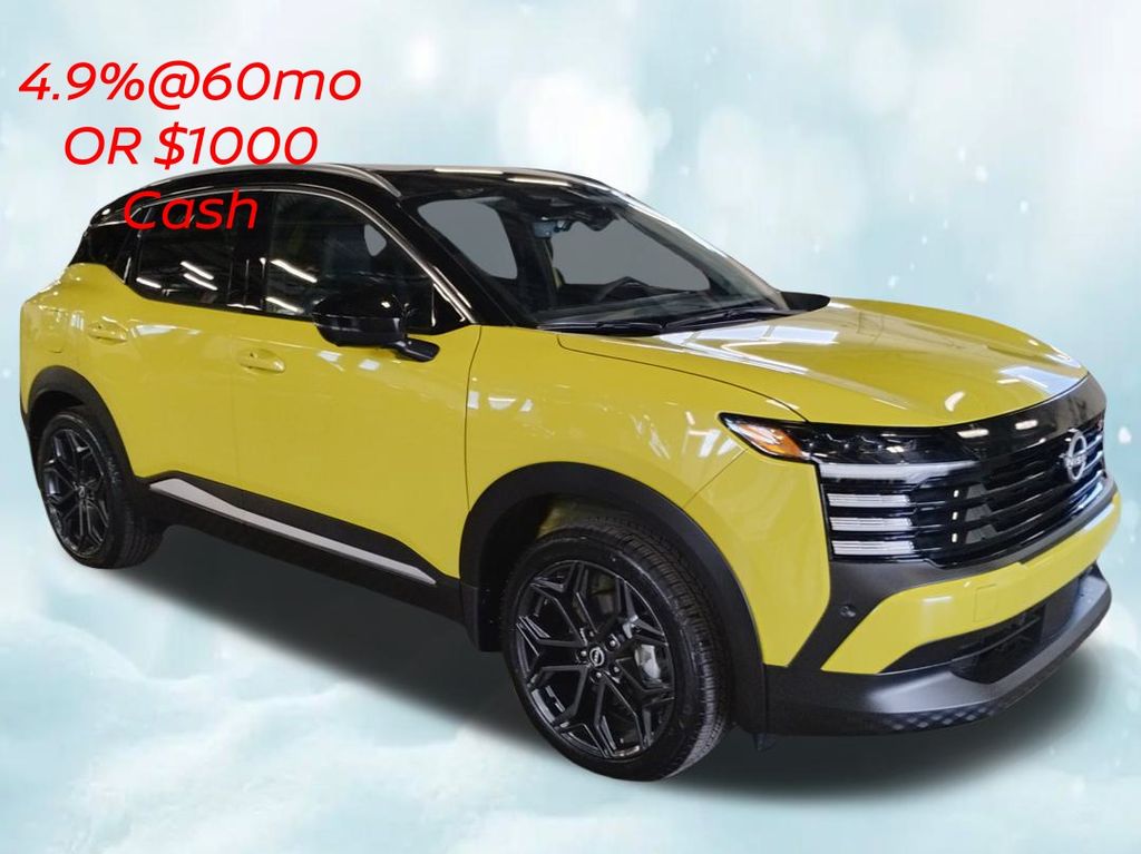 2025 Nissan Kicks SR AWD's photo