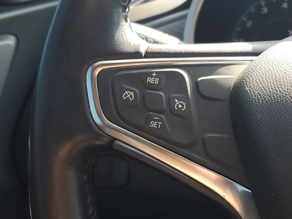 2021 Chevrolet Malibu RS photo 12