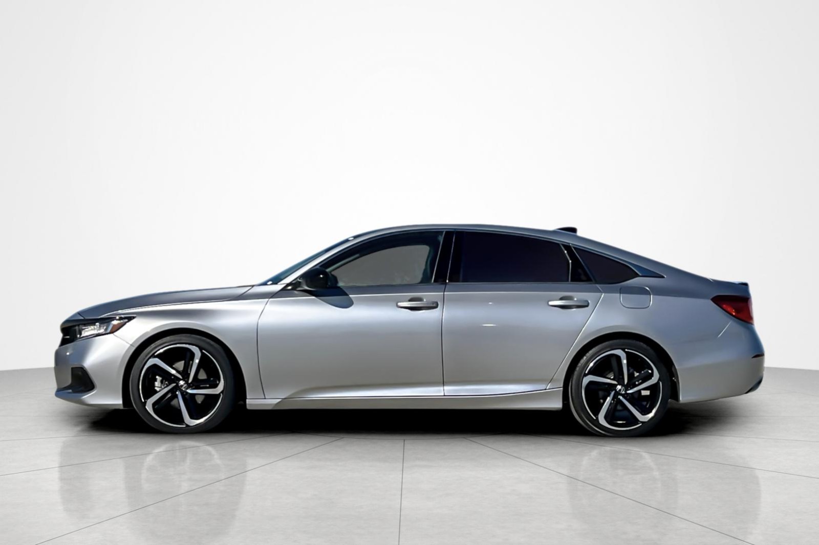 Used 2022 Honda Accord Sport SE with VIN 1HGCV1F43NA039473 for sale in Northfield, Minnesota