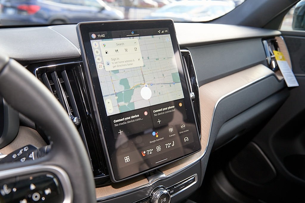 2026 VOLVO XC60 - Image 14