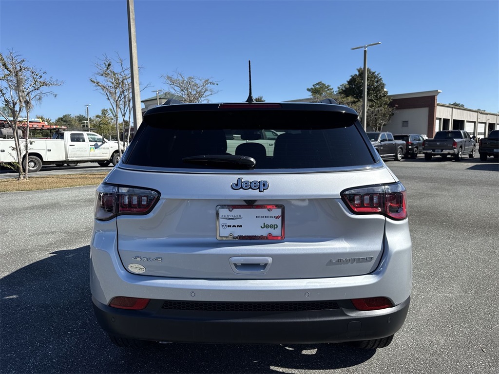 2026 Jeep Compass Limited photo 3