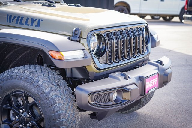 2025 Jeep Wrangler Willys photo 4