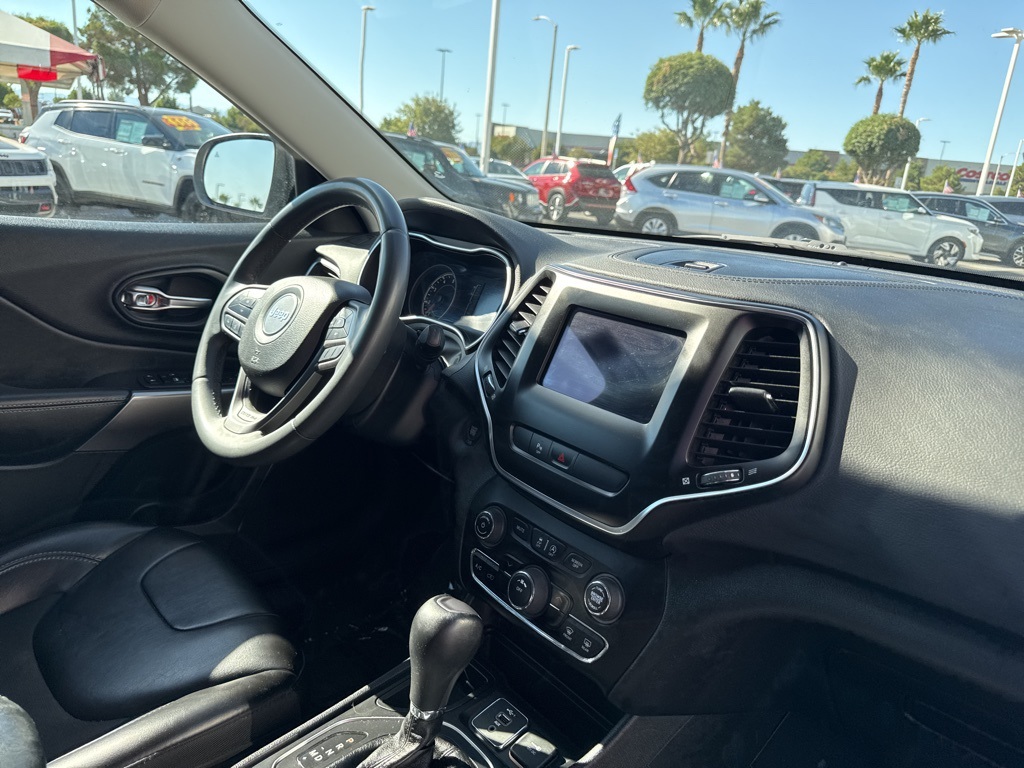 2020 Jeep Cherokee Latitude photo 20