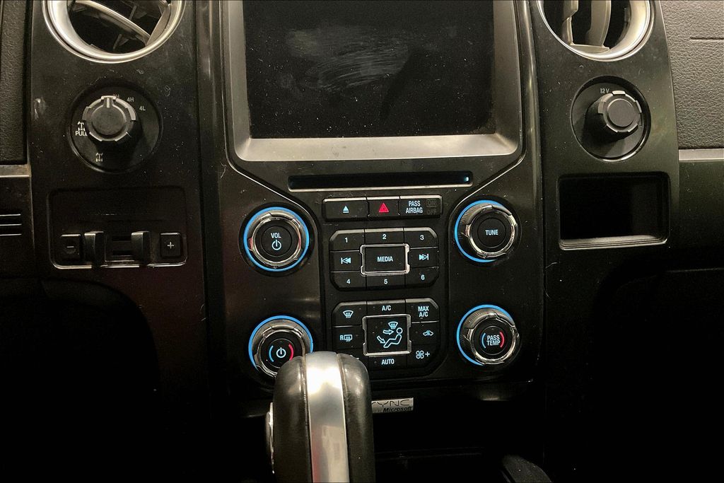 2014 Ford F-150 FX4 photo 25