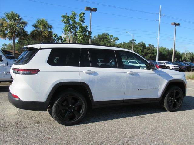 2023 Jeep Grand Cherokee Altitude photo 6