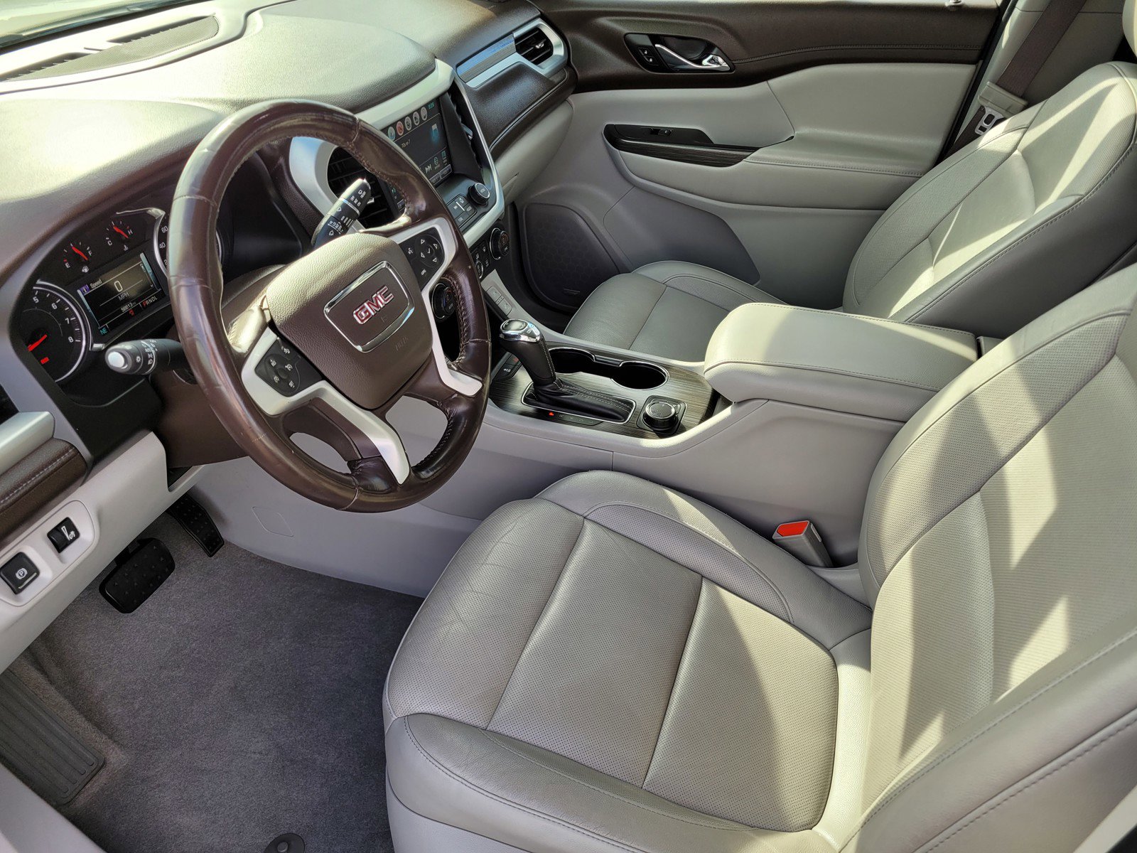 2019 Gmc Acadia SLT photo 13
