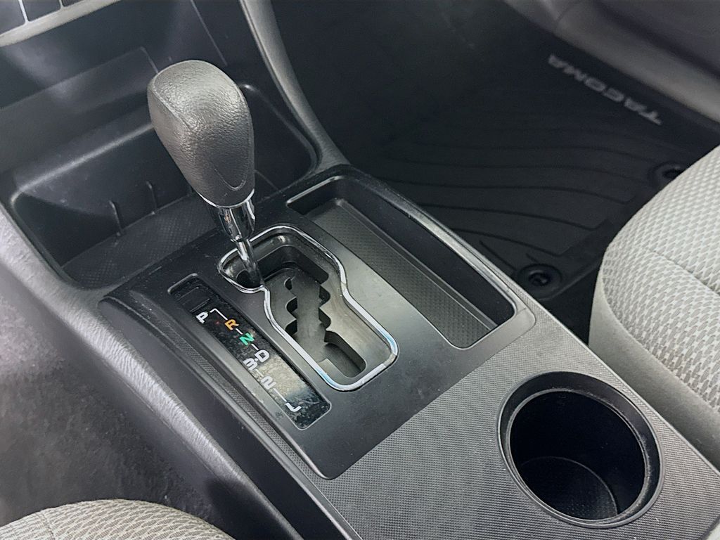 2015 Toyota Tacoma Base photo 15