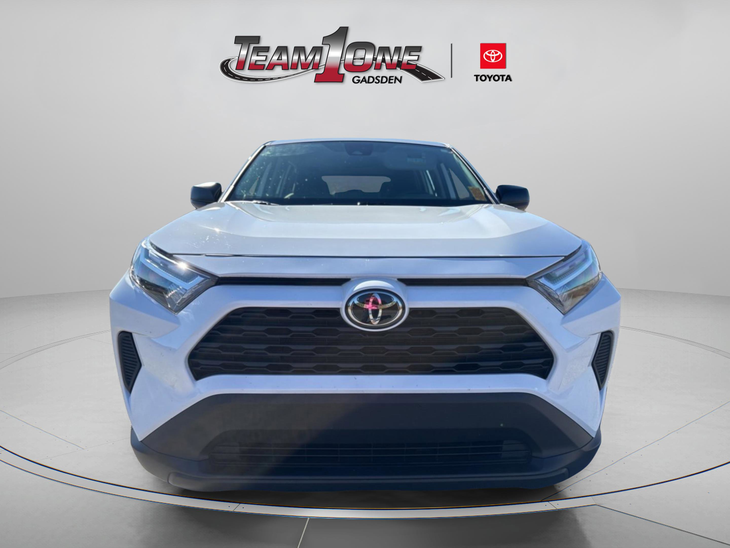 2025 Toyota RAV4 LE photo 3