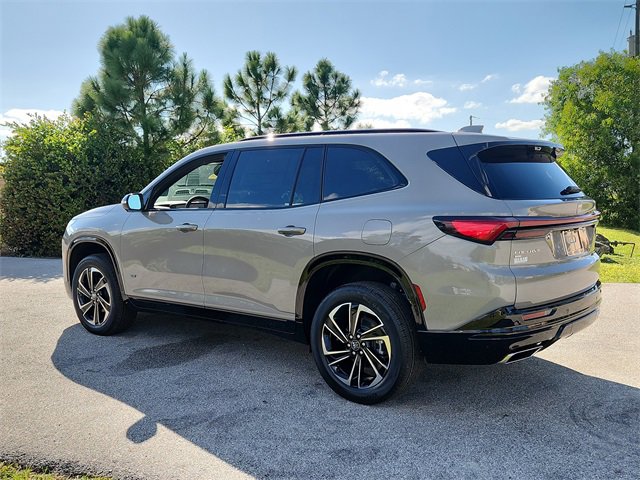 2026 Buick Enclave Sport Touring photo 3