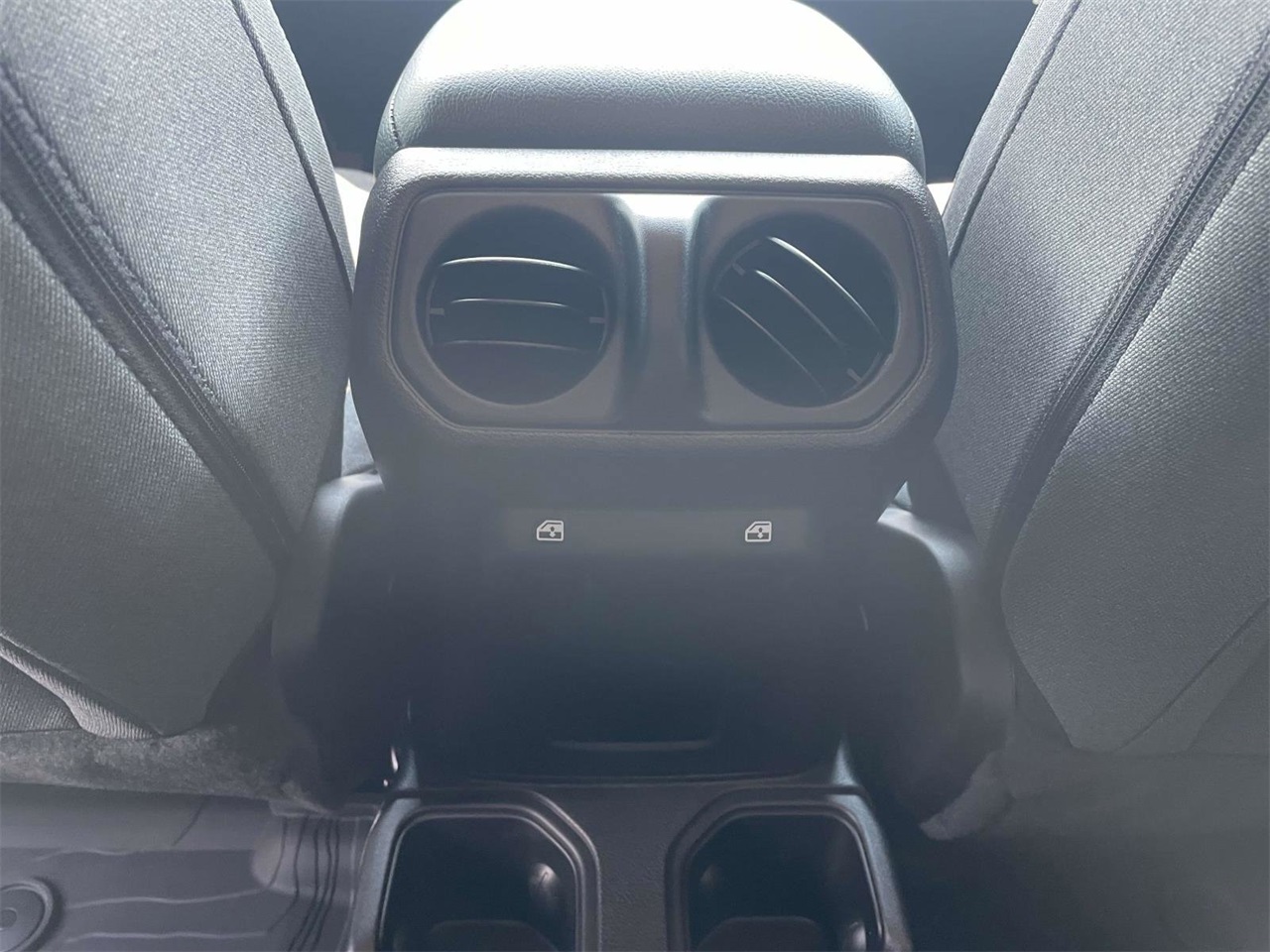 2025 Jeep Wrangler Sport S photo 10