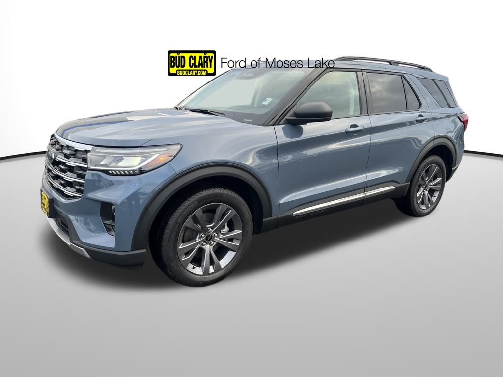 2025 Ford Explorer Active's photo