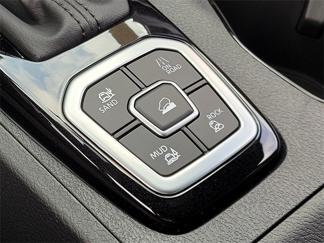 2026 Nissan Frontier Crew Cab SV photo 17
