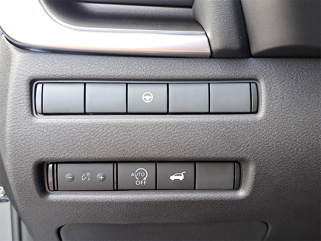 2026 Nissan Rogue SV photo 23