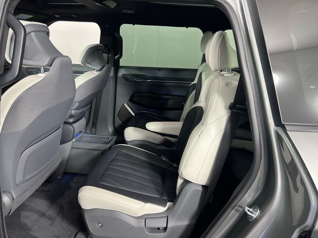 2024 Kia EV9 GT-Line photo 21