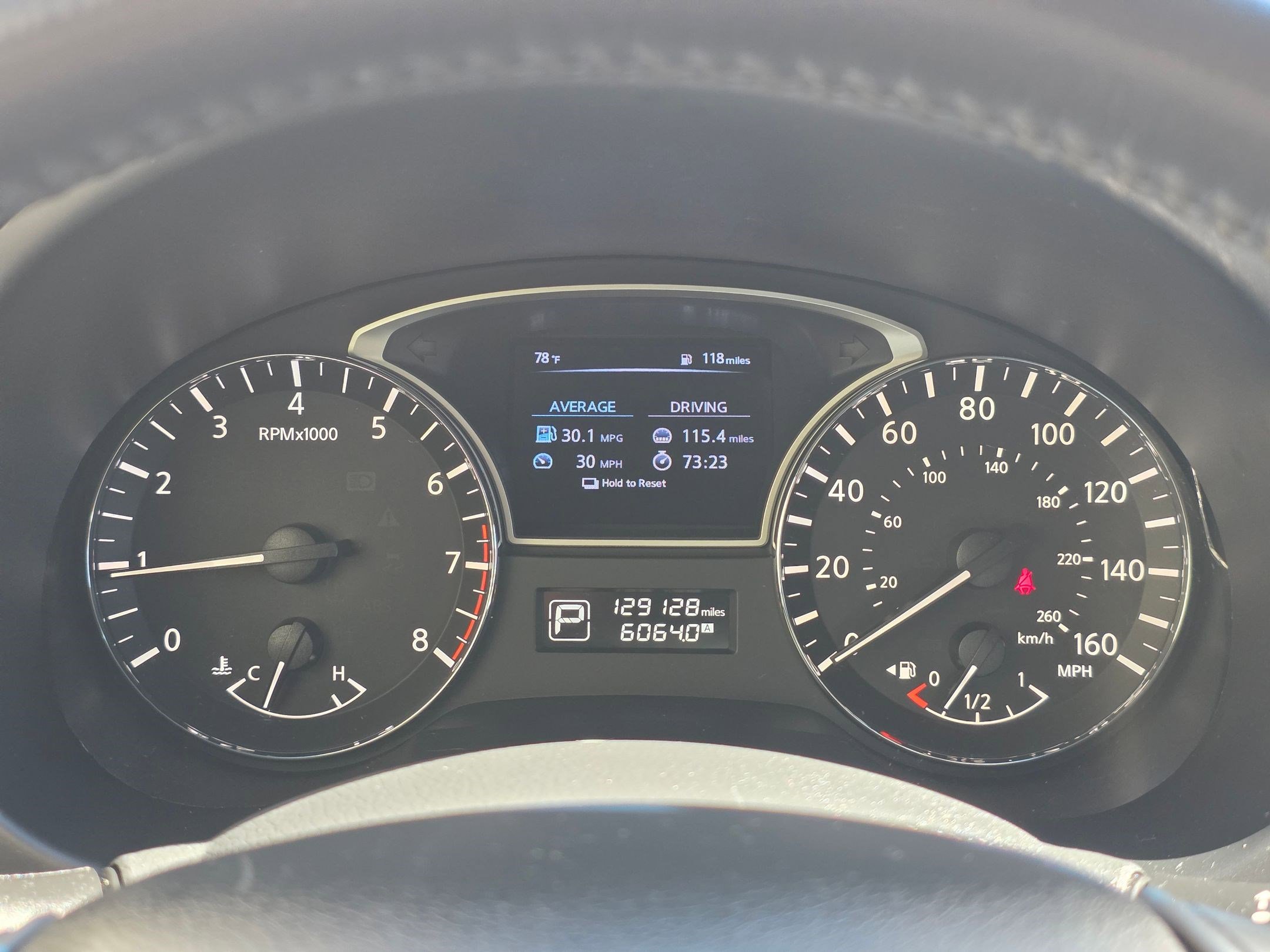 2015 Nissan Altima 2.5 SV photo 17
