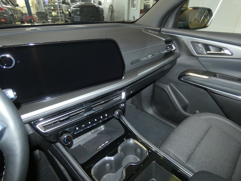 2025 Chevrolet Traverse 1LT photo 9