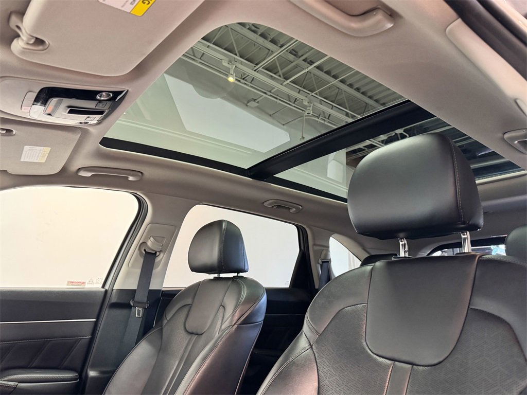 2022 Kia Sorento SX photo 4