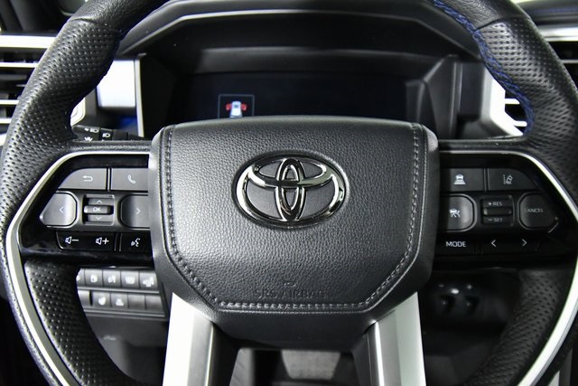 2023 Toyota Sequoia SR5 photo 2