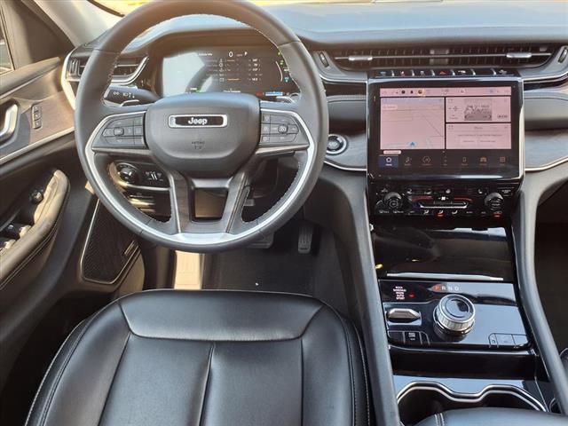 2023 Jeep Cherokee 4xe photo 2