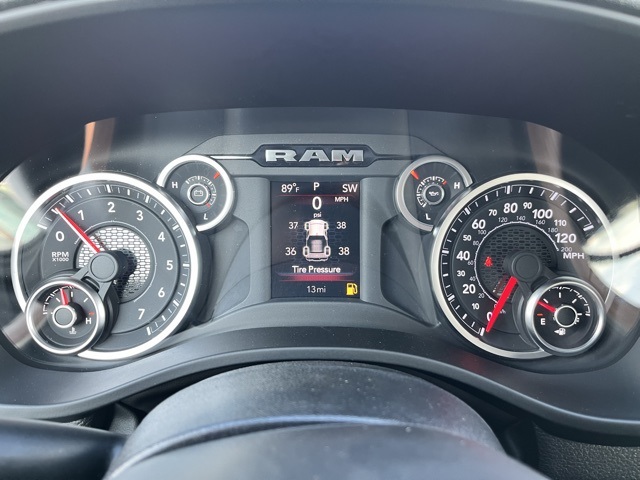 2025 Ram 1500 Tradesman photo 11