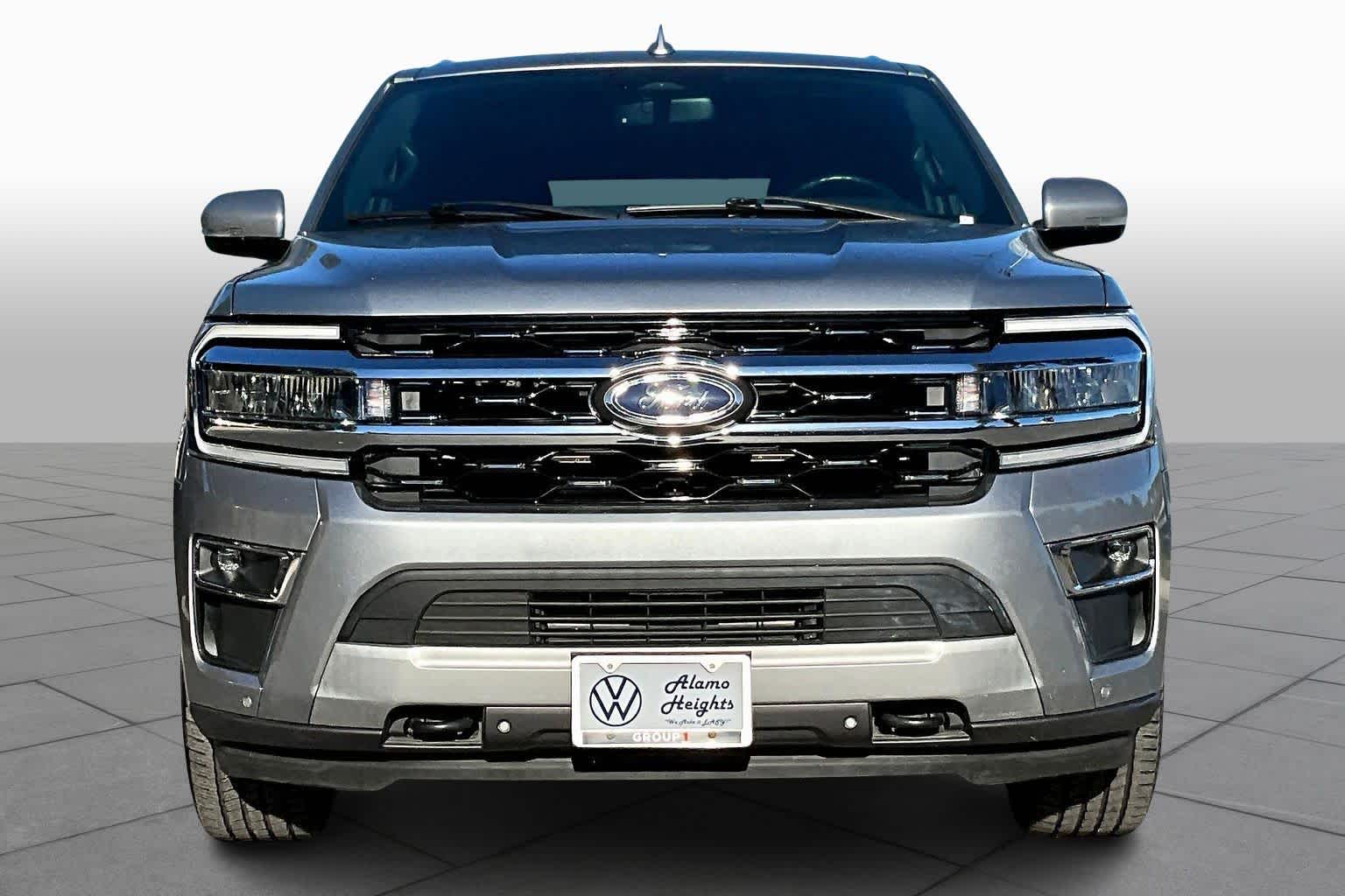 2022 Ford Expedition Limited photo 3