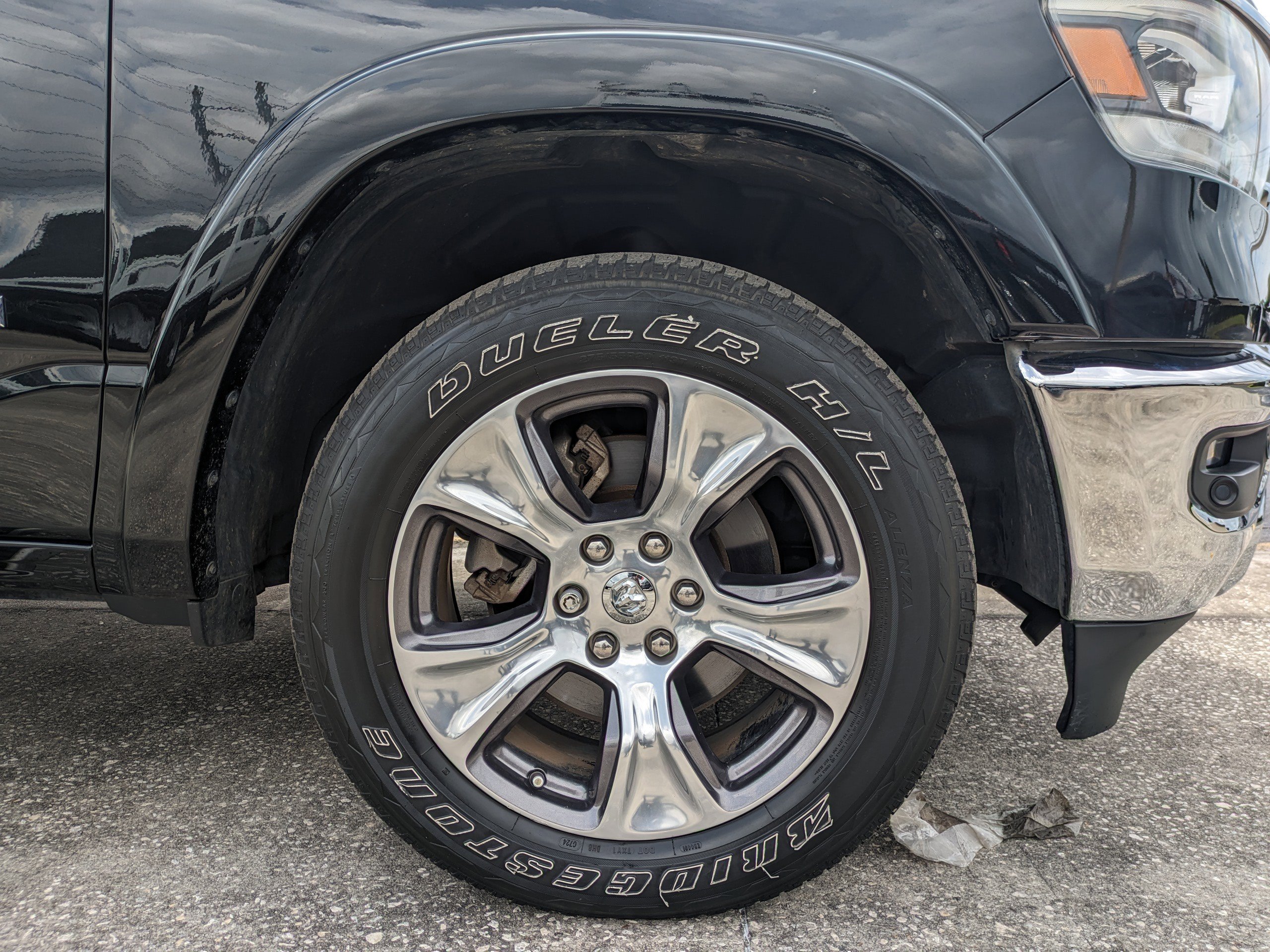 2021 Ram 1500 Laramie photo 10