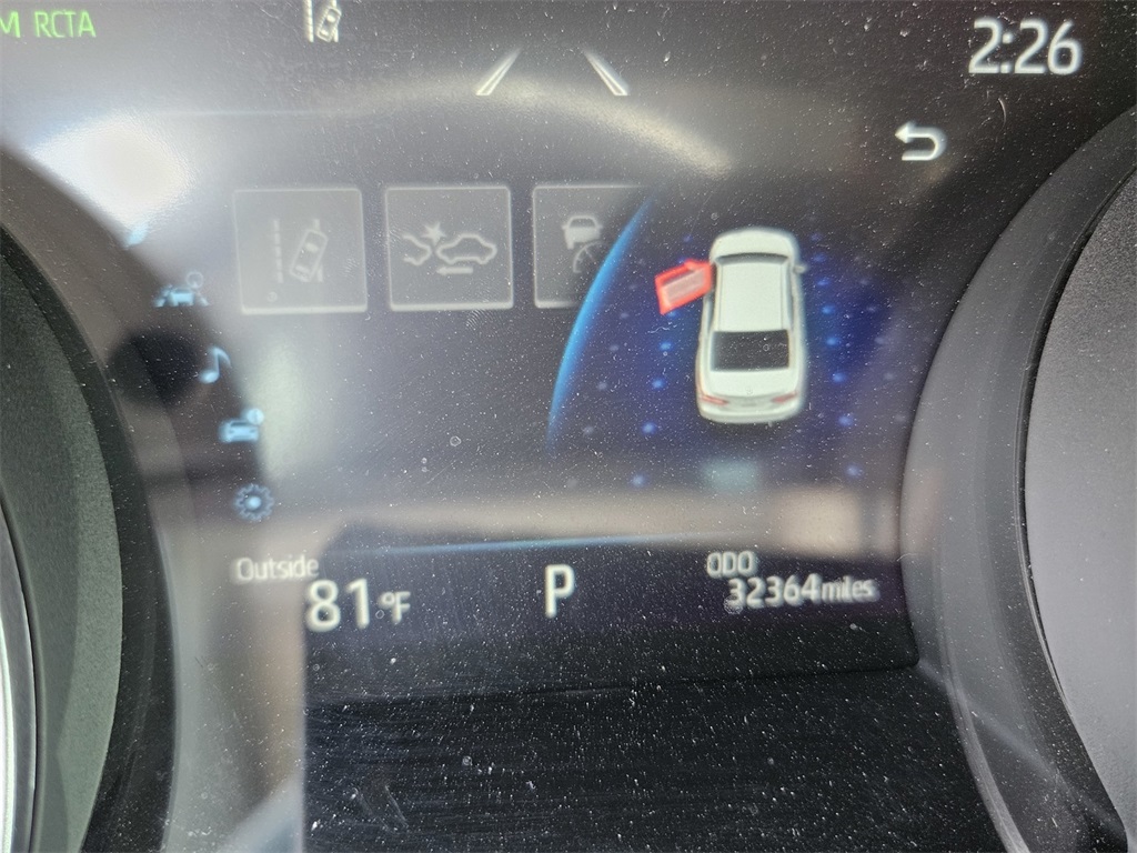 2022 Toyota Camry XLE photo 16