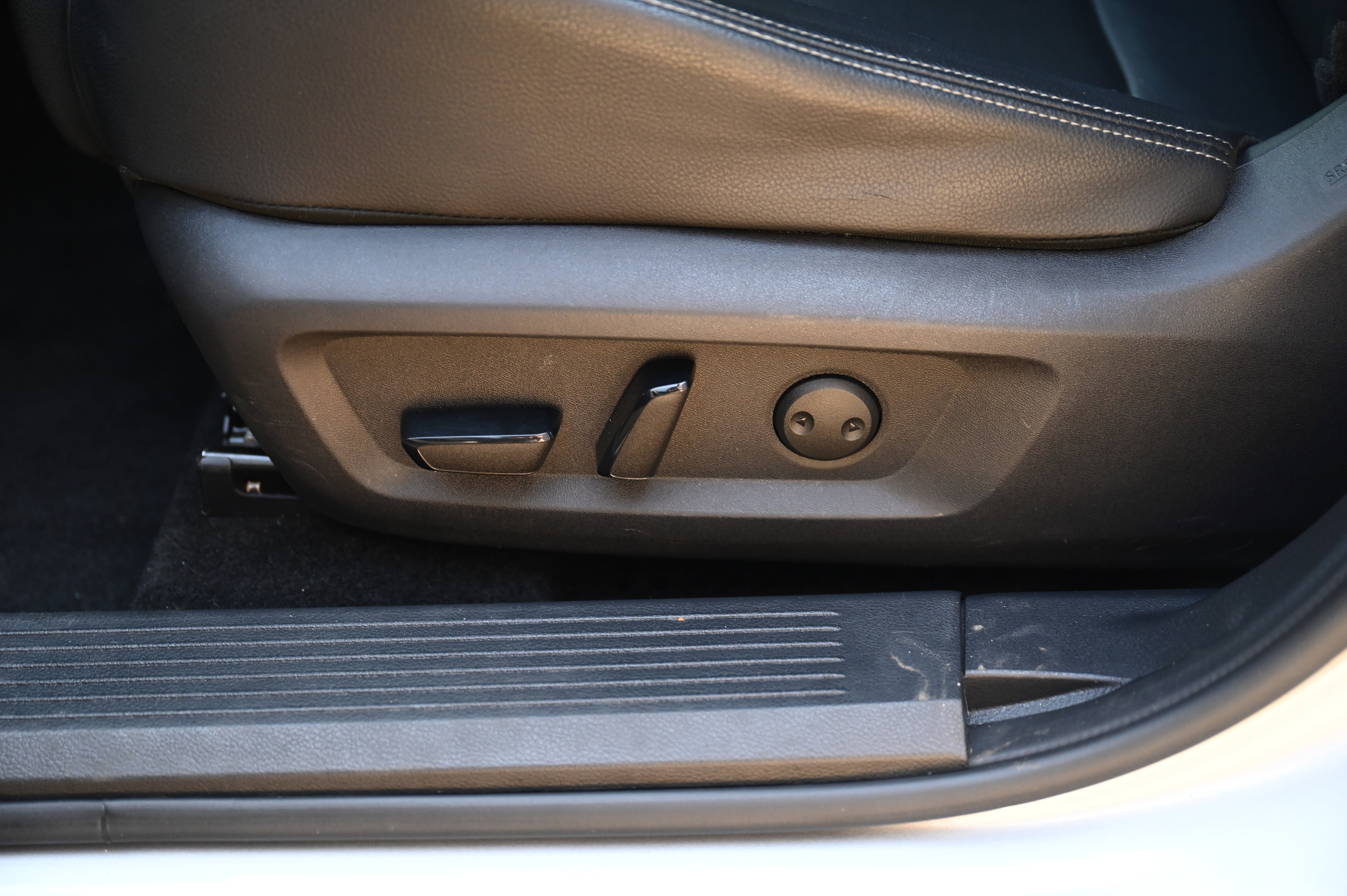 2022 Nissan Rogue SL photo 21