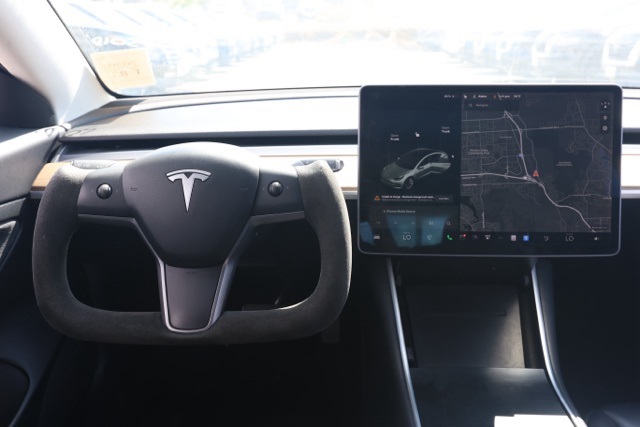 2020 Tesla Model 3 Standard Range Plus photo 18