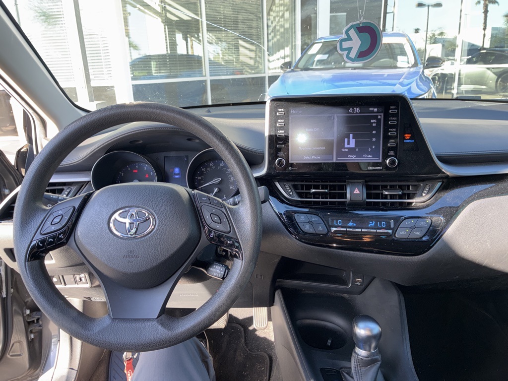 2020 Toyota C-HR LE photo 7