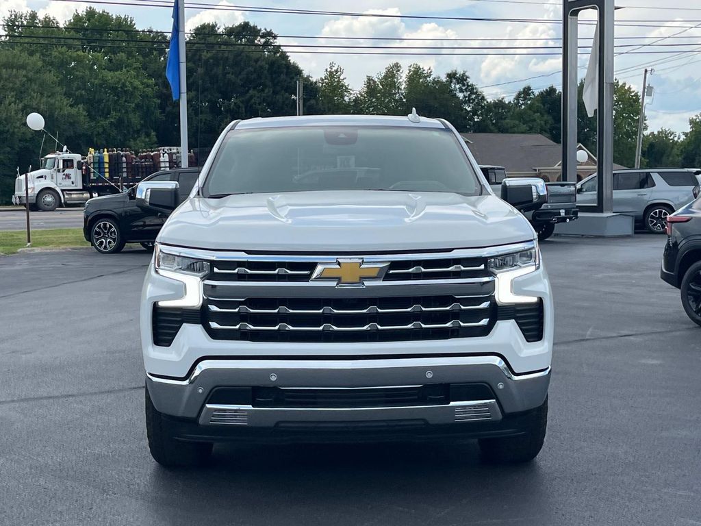 2026 Chevrolet Silverado 1500 LTZ photo 2