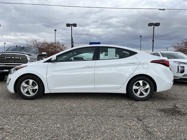 2015 Hyundai Elantra SE photo 2